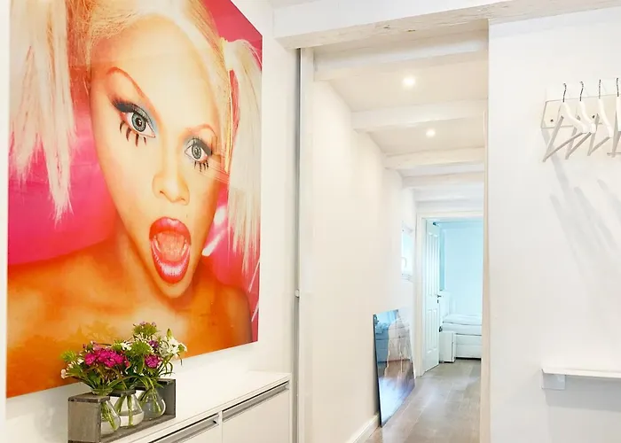 Apartment White *