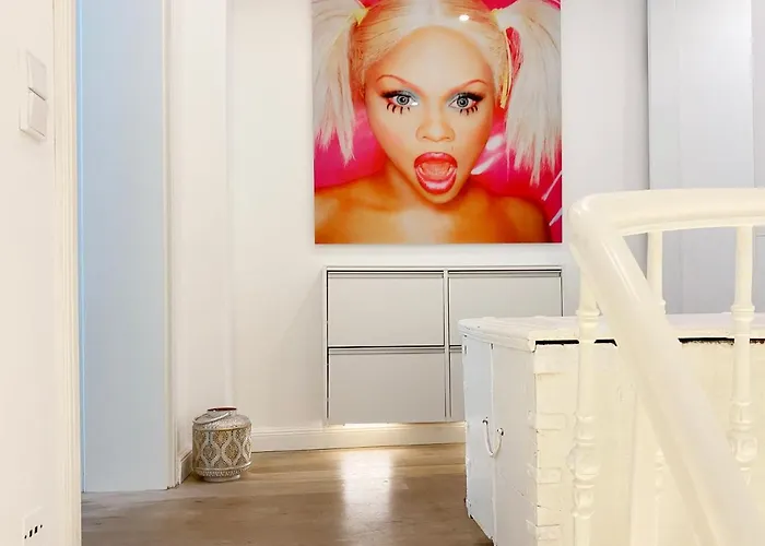 Apartment White