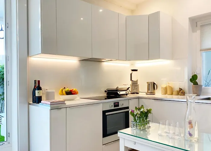 Apartment White *